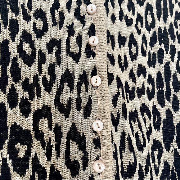Questions By Say What? Button Up Knit Cardigan size M - Picture 4 of 8